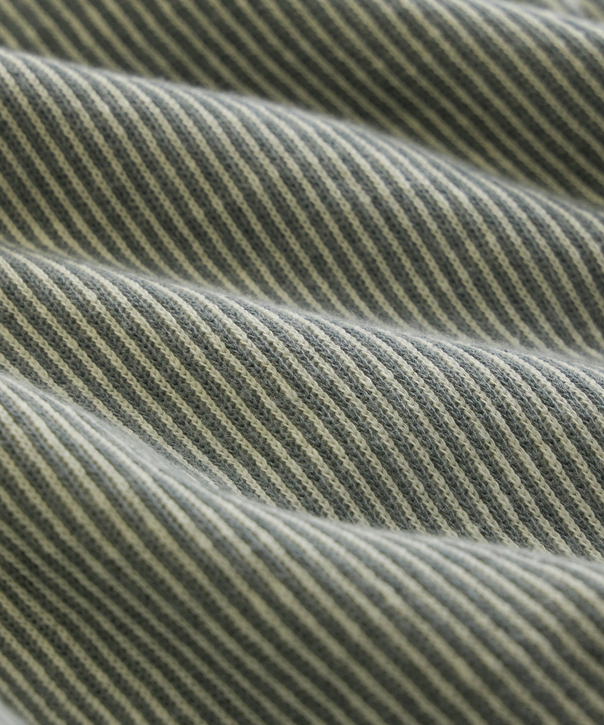 6" Striped Short
