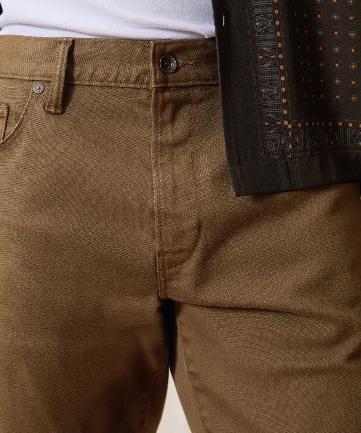 Slim Fit 5-Pocket Chino