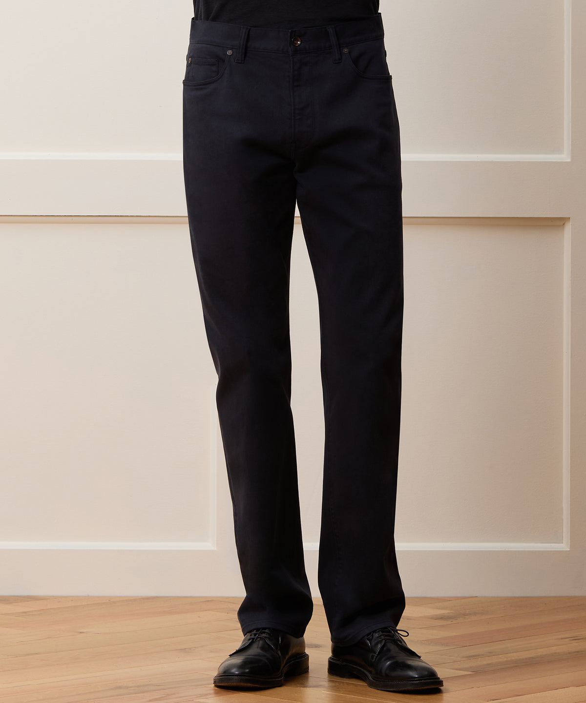 Straight Fit 5-Pocket Chino