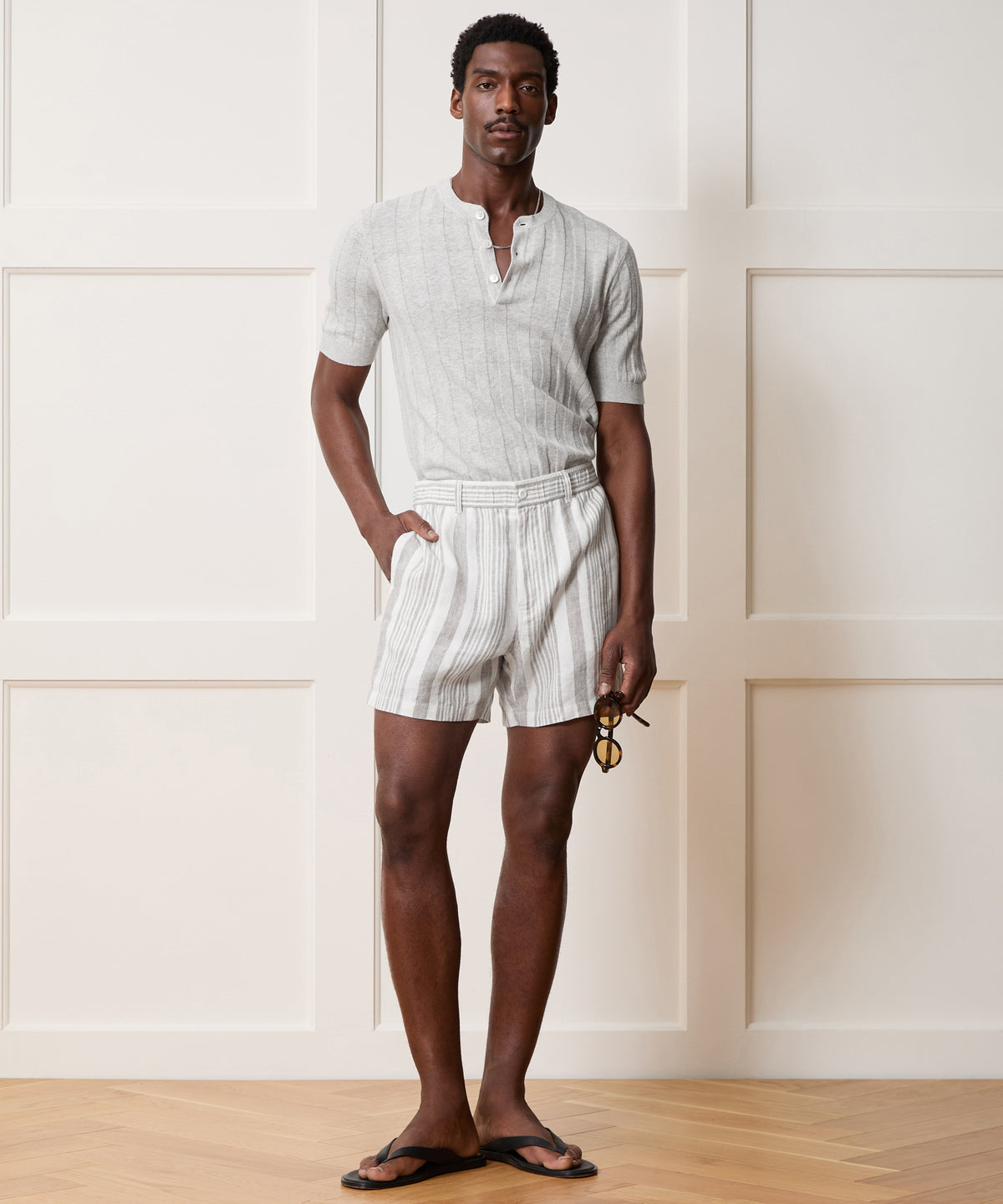 5" Linen Beachcomber Short