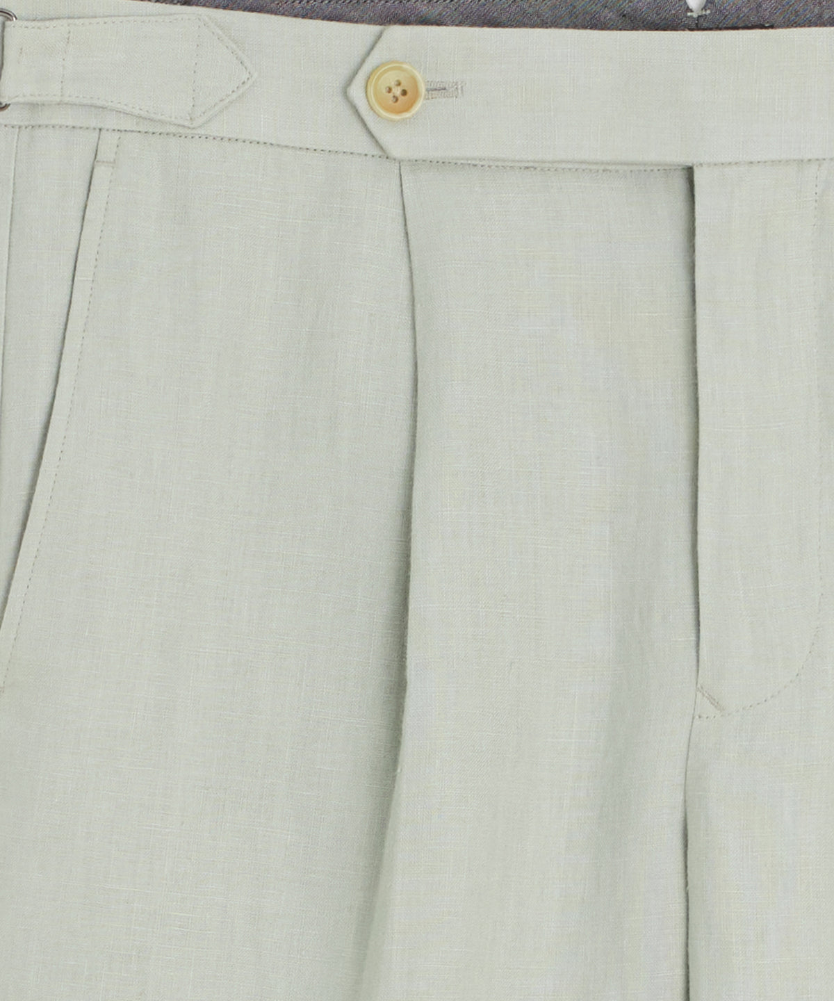 Model wearing the Todd Snyder Irish Linen Side Tab Trouser.
