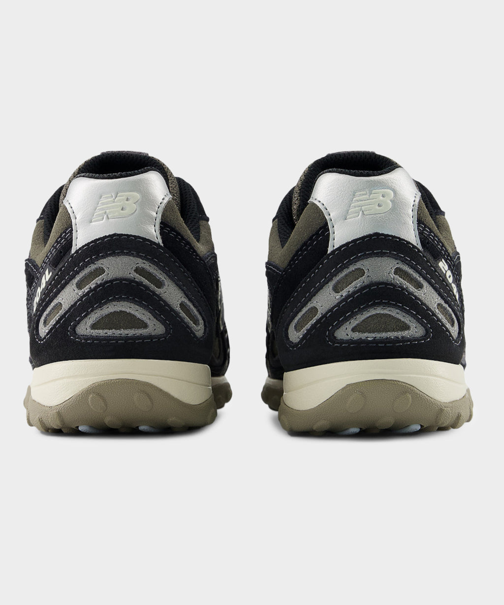 New Balance 204L Sneaker