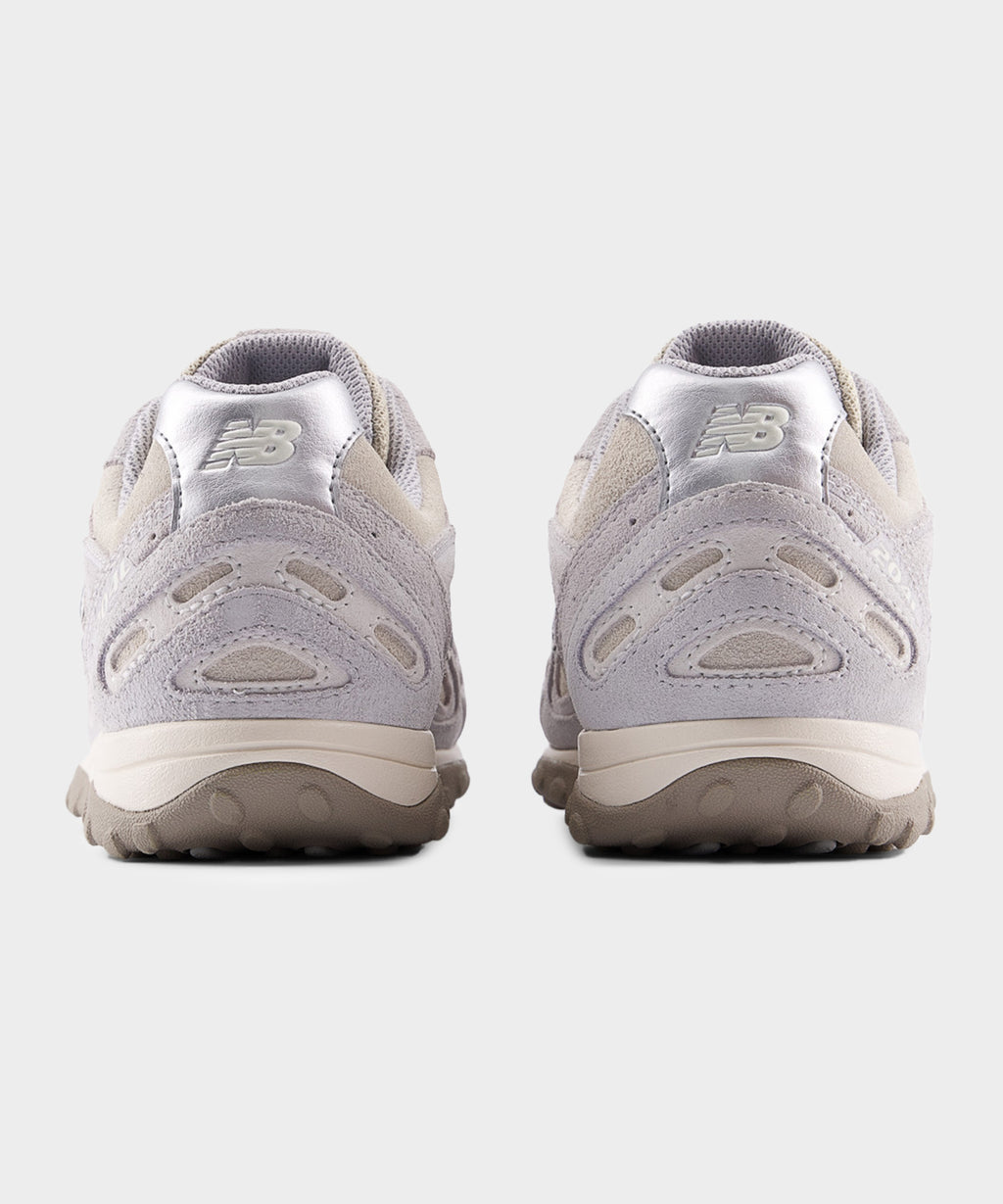 New Balance 204L Sneaker