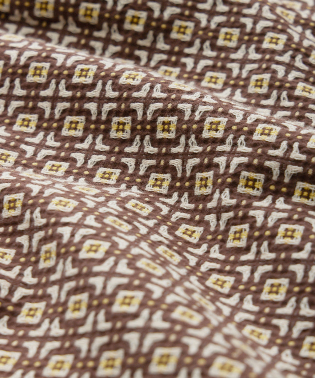 Dobby Chore Shirt in Brown